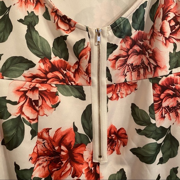 Floral romper - Picture 5 of 5